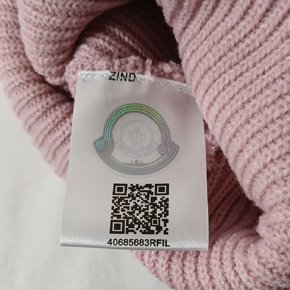 Moncler Light Pink Ribbed Beanie - Picture 4 of 4